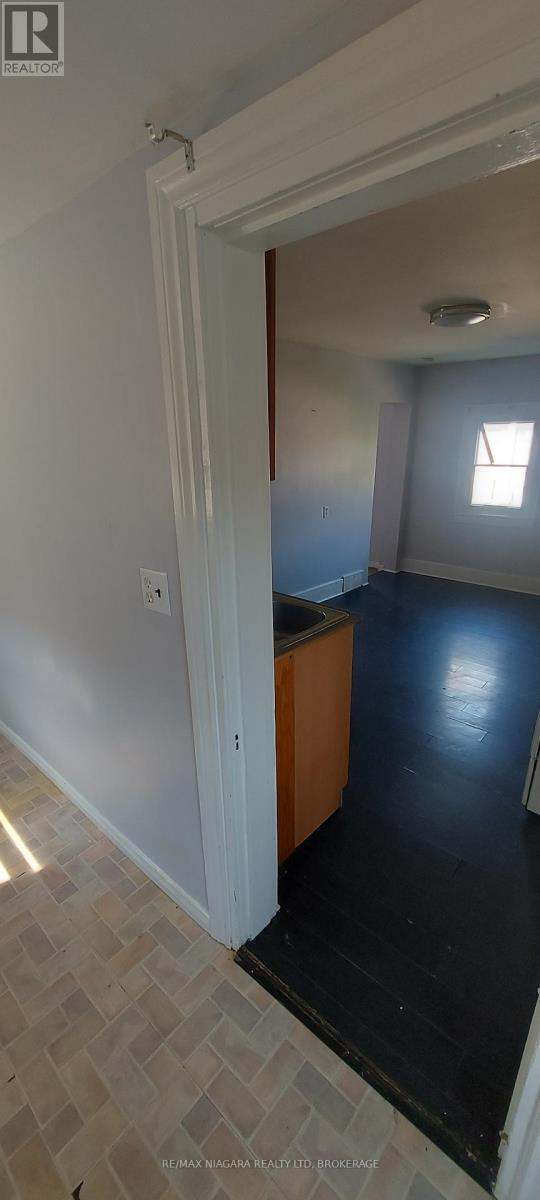76 Sixth Street, Welland (Lincoln/crowland), Ontario  L3B 5A8 - Photo 23 - X12136895