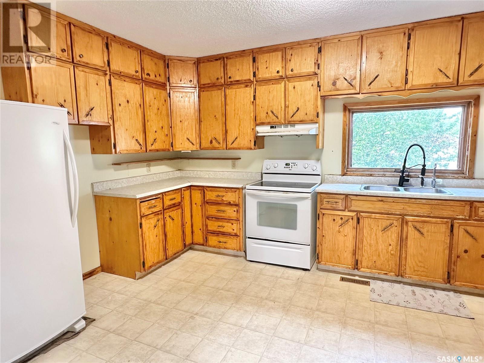 128 First Street W, Spiritwood, Saskatchewan  S0J 2M0 - Photo 11 - SK008909