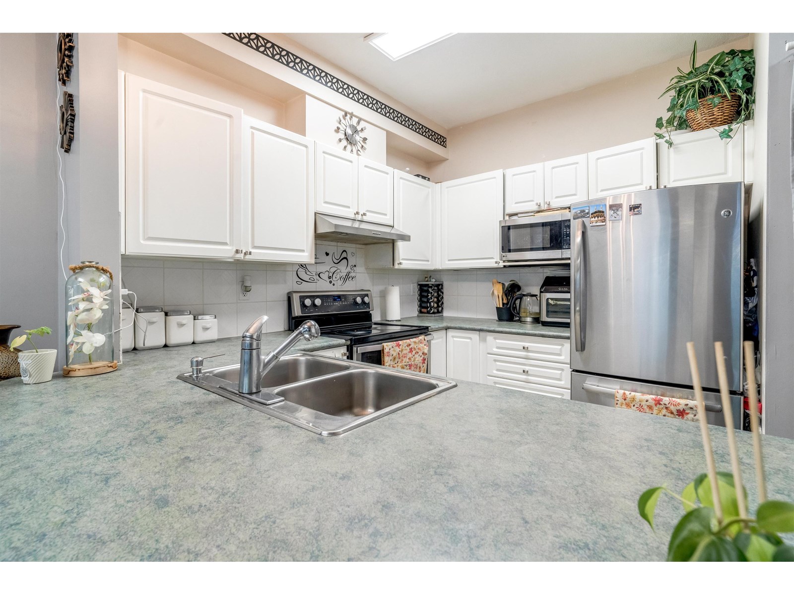 102 13727 74 Avenue, Surrey, British Columbia  V3W 0M7 - Photo 4 - R3013501