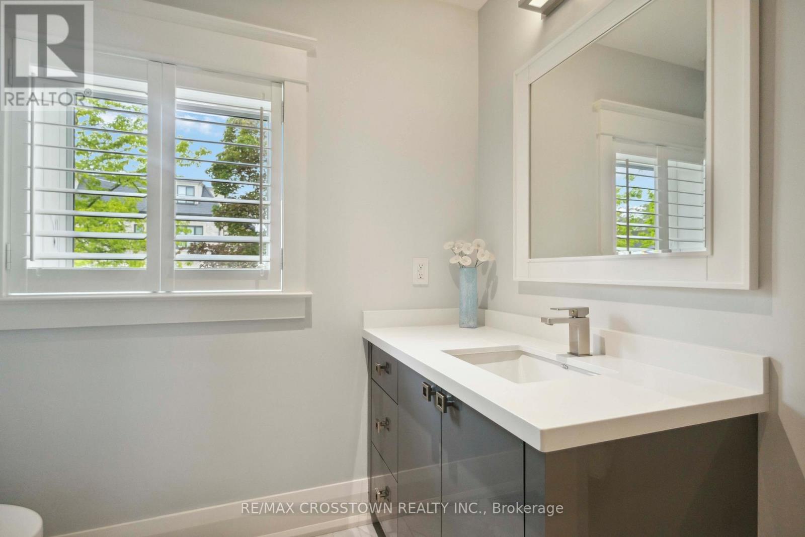 353 Briar Hill Avenue, Toronto, Ontario  M4R 1J3 - Photo 22 - C12207705