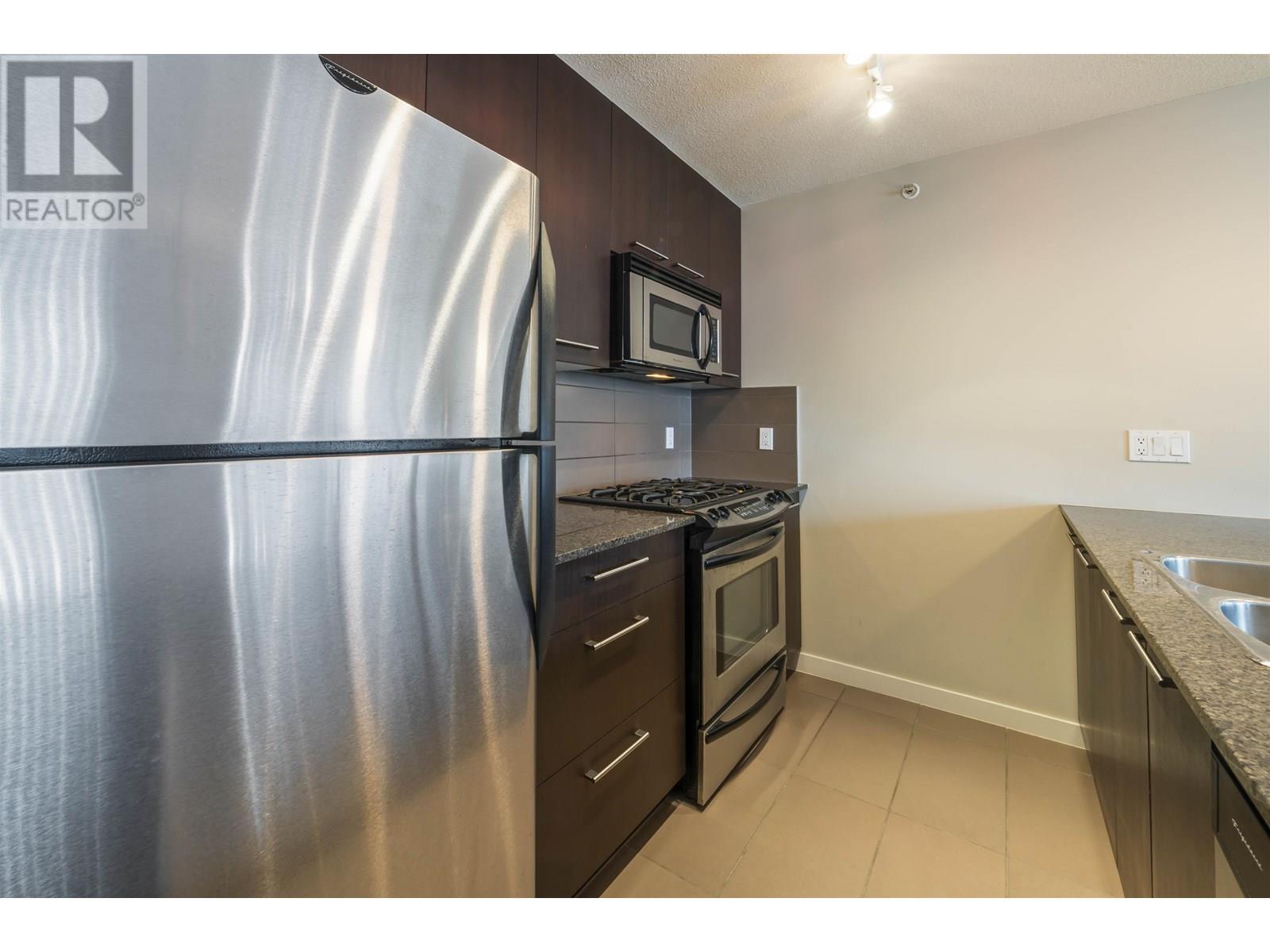 501 2979 Glen Drive, Coquitlam, British Columbia  V3B 0B2 - Photo 14 - R3013813