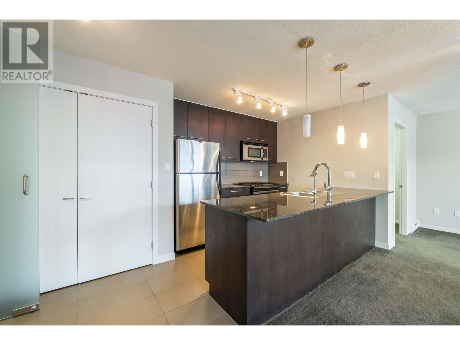 501 2979 Glen Drive, Coquitlam, British Columbia  V3B 0B2 - Photo 12 - R3013813
