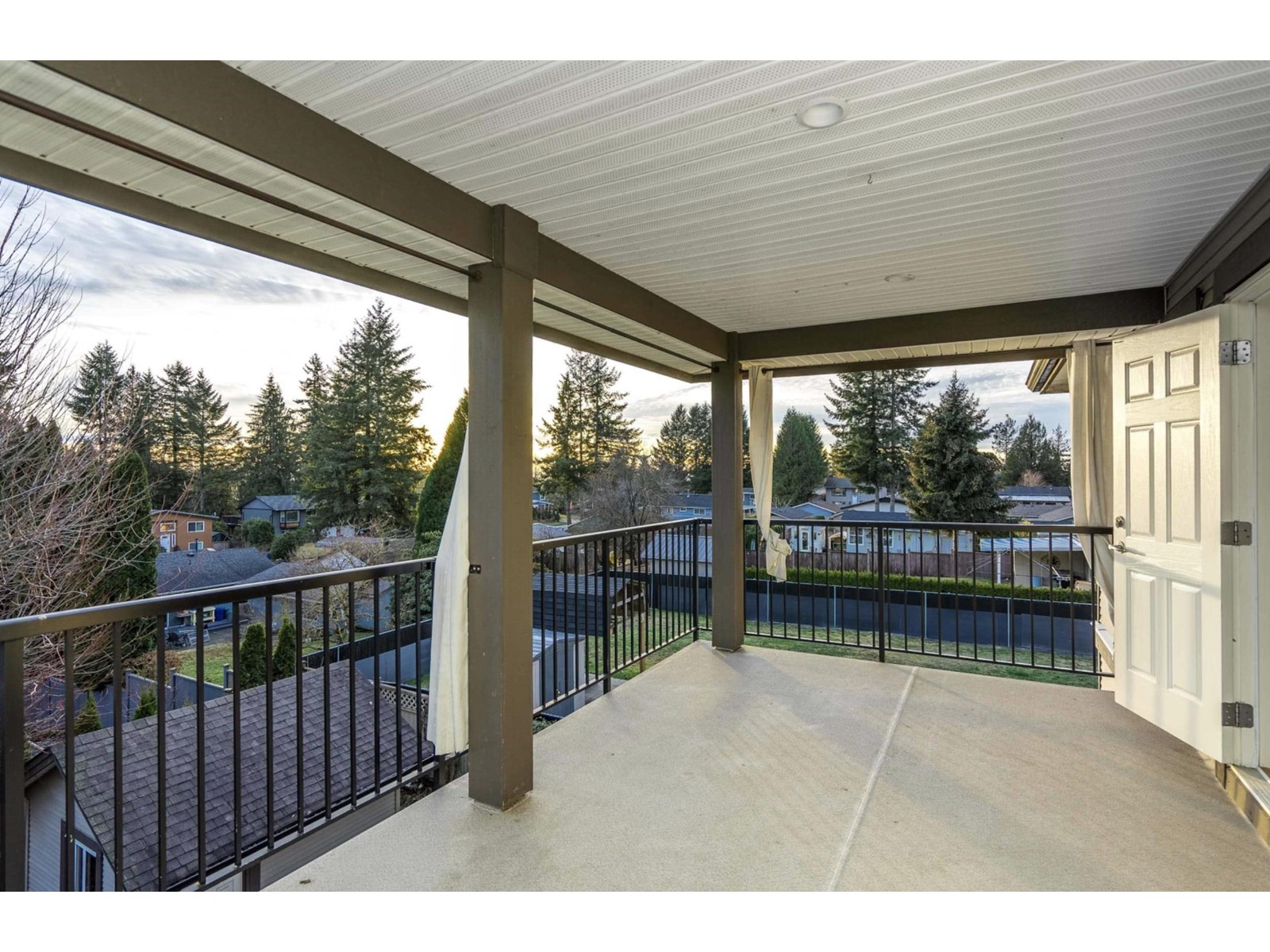 32656 Badger Avenue, Mission, British Columbia  V2V 5H7 - Photo 11 - R3013906