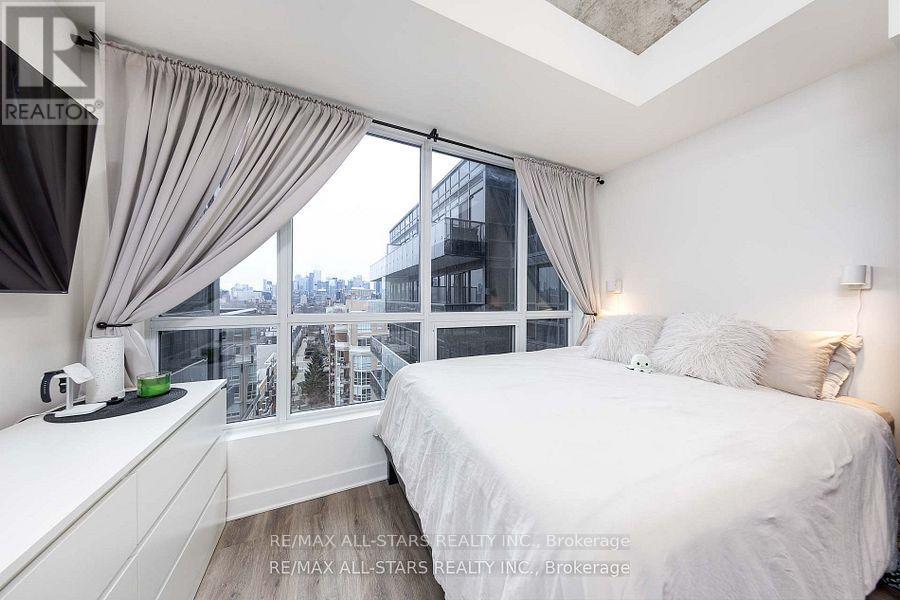 908 - 1030 King Street W, Toronto, Ontario  M6K 0B4 - Photo 7 - C12211043