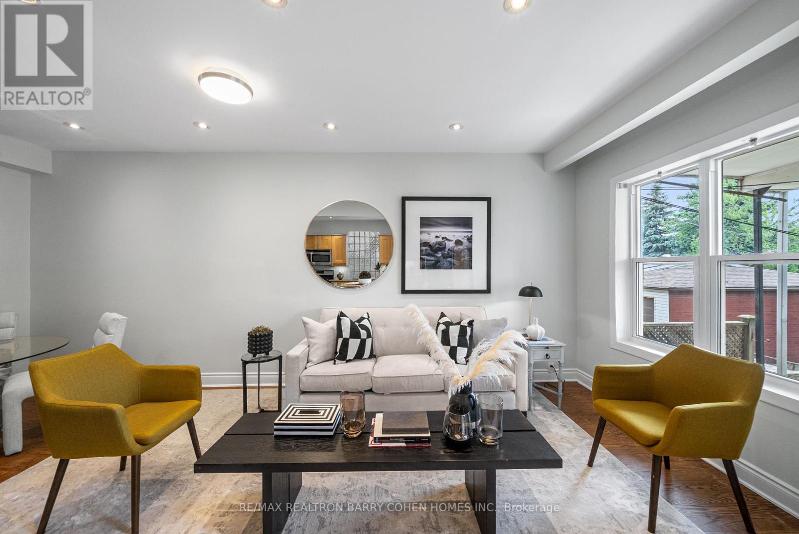 214 Glenholme Avenue, Toronto (Oakwood Village), Ontario  M6E 3C4 - Photo 13 - C12211057