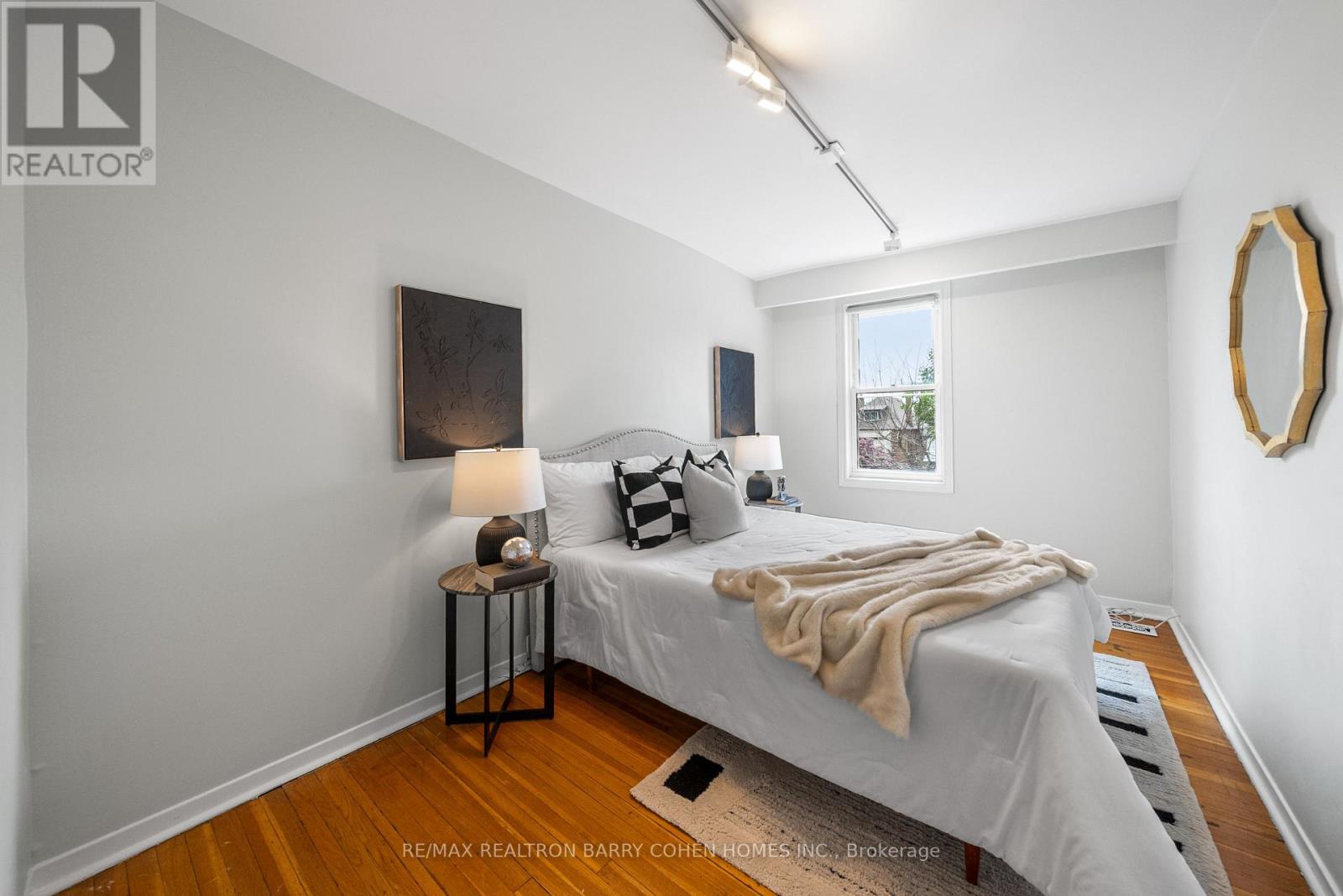 214 Glenholme Avenue, Toronto (Oakwood Village), Ontario  M6E 3C4 - Photo 18 - C12211057
