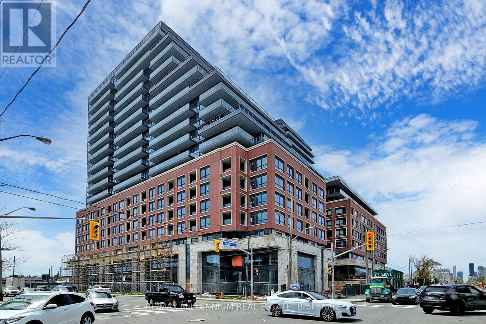 520 - 33 Frederick Todd Way, Toronto (Thorncliffe Park), Ontario  M4G 0C9 - Photo 3 - C12211065