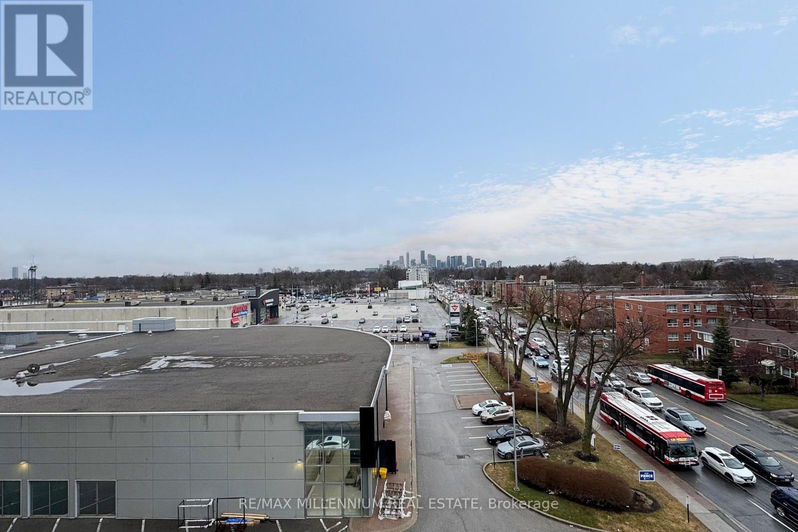 520 - 33 Frederick Todd Way, Toronto (Thorncliffe Park), Ontario  M4G 0C9 - Photo 32 - C12211065