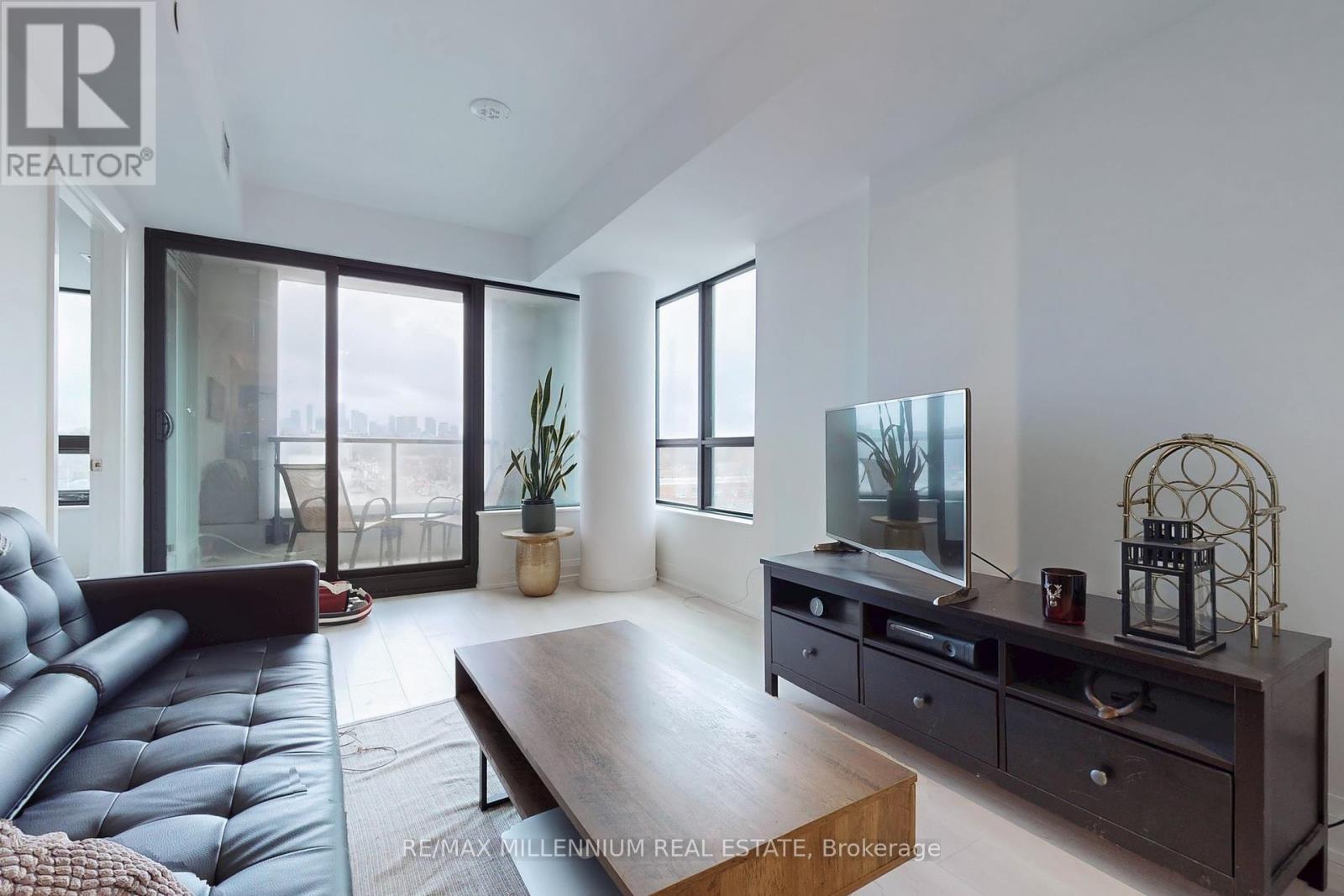 520 - 33 Frederick Todd Way, Toronto (Thorncliffe Park), Ontario  M4G 0C9 - Photo 9 - C12211065