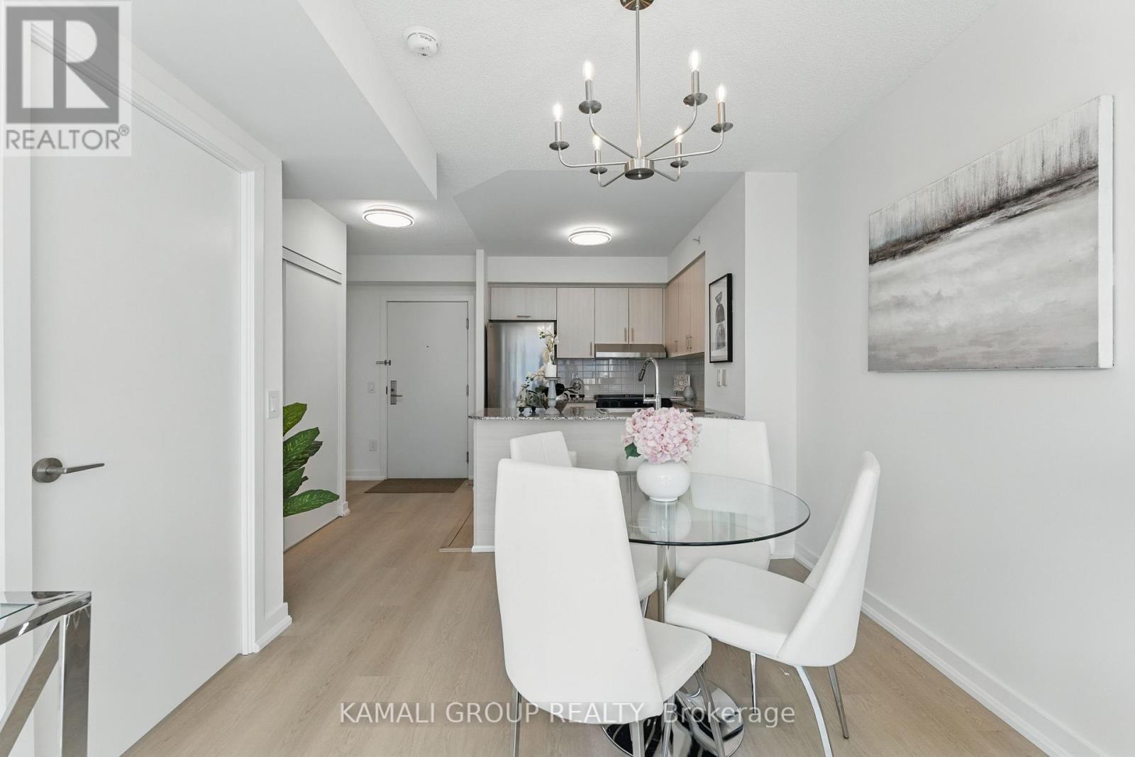 1608 - 5740 Yonge Street, Toronto (Newtonbrook West), Ontario  M2M 0B1 - Photo 8 - C12211078