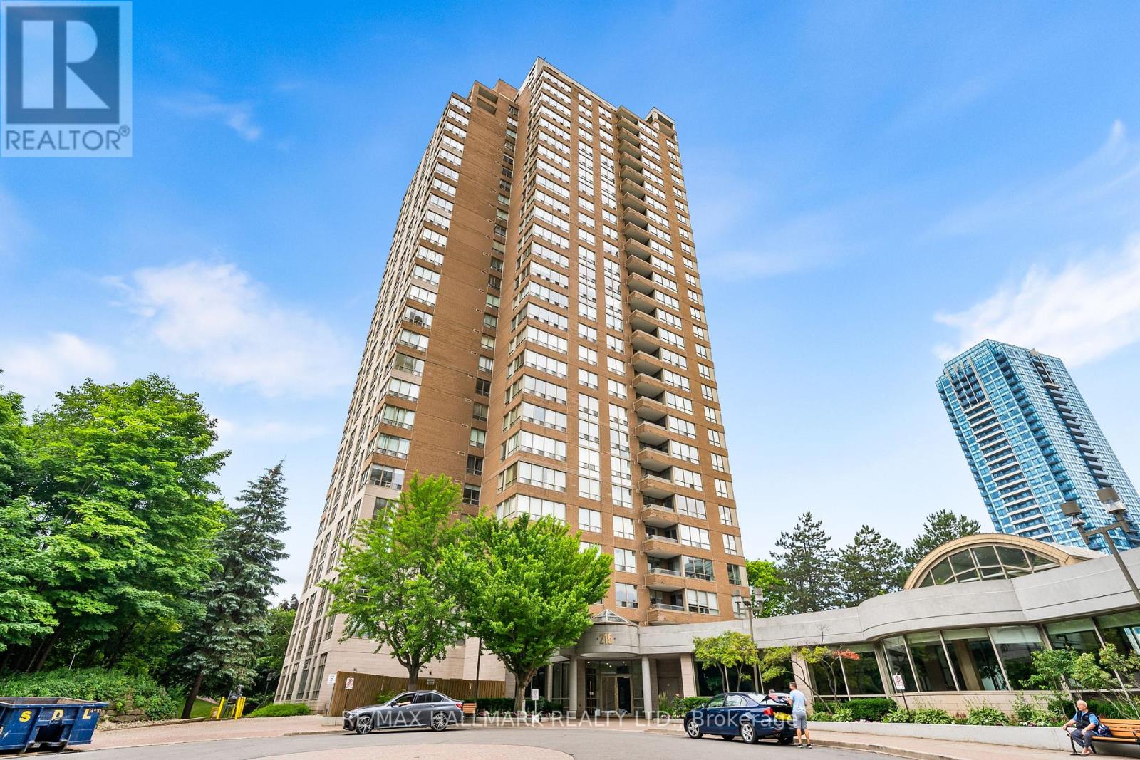 1001 - 215 Wynford Drive, Toronto (Flemingdon Park), Ontario  M3C 3P5 - Photo 2 - C12211081