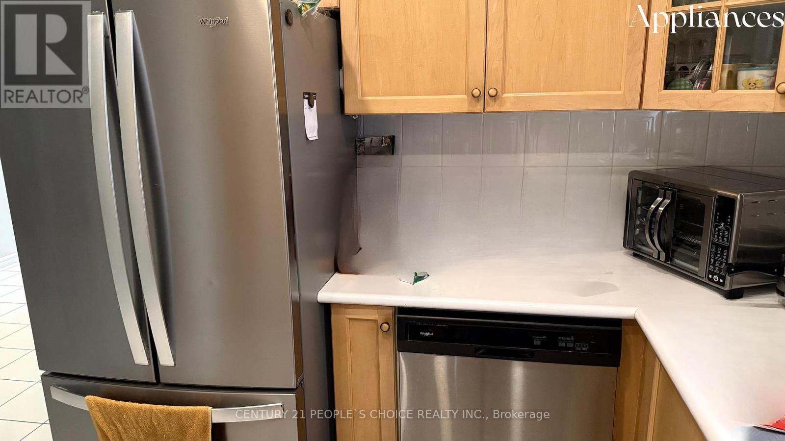 Upper - 3984 Mcdowell Drive, Mississauga, Ontario  L5M 6P4 - Photo 8 - W12198729