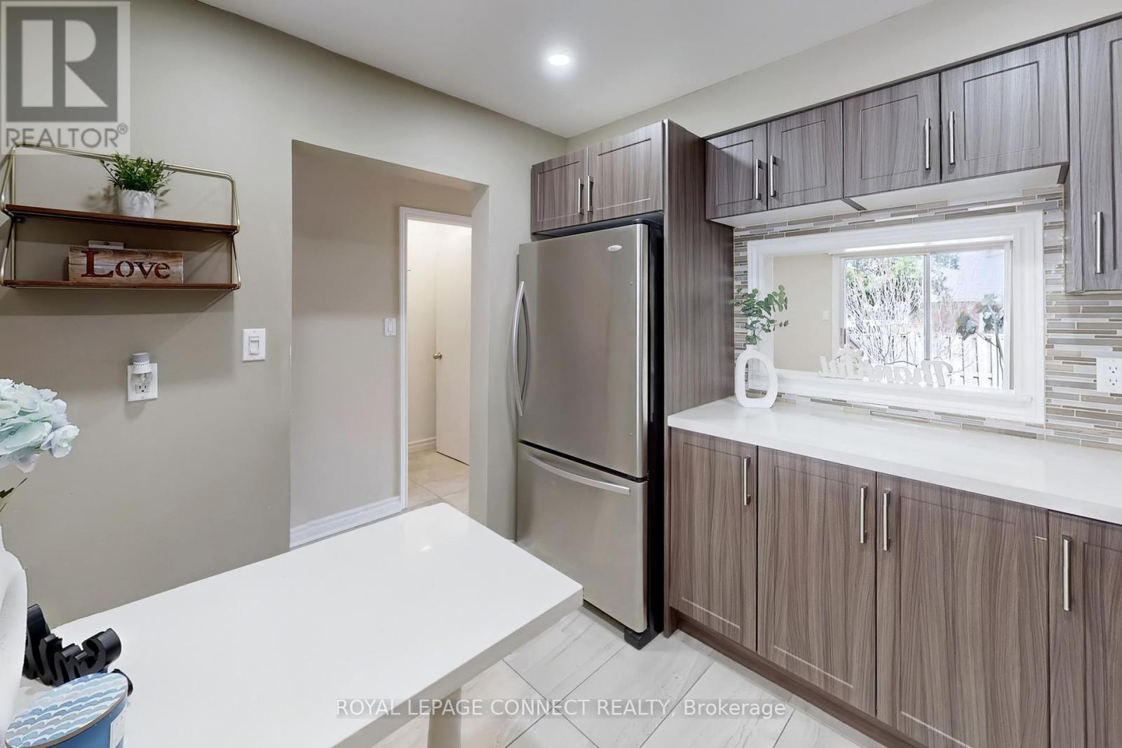 29 - 2451 Bridletowne Circle, Toronto (L'amoreaux), Ontario  M1W 2Y4 - Photo 14 - E12211037