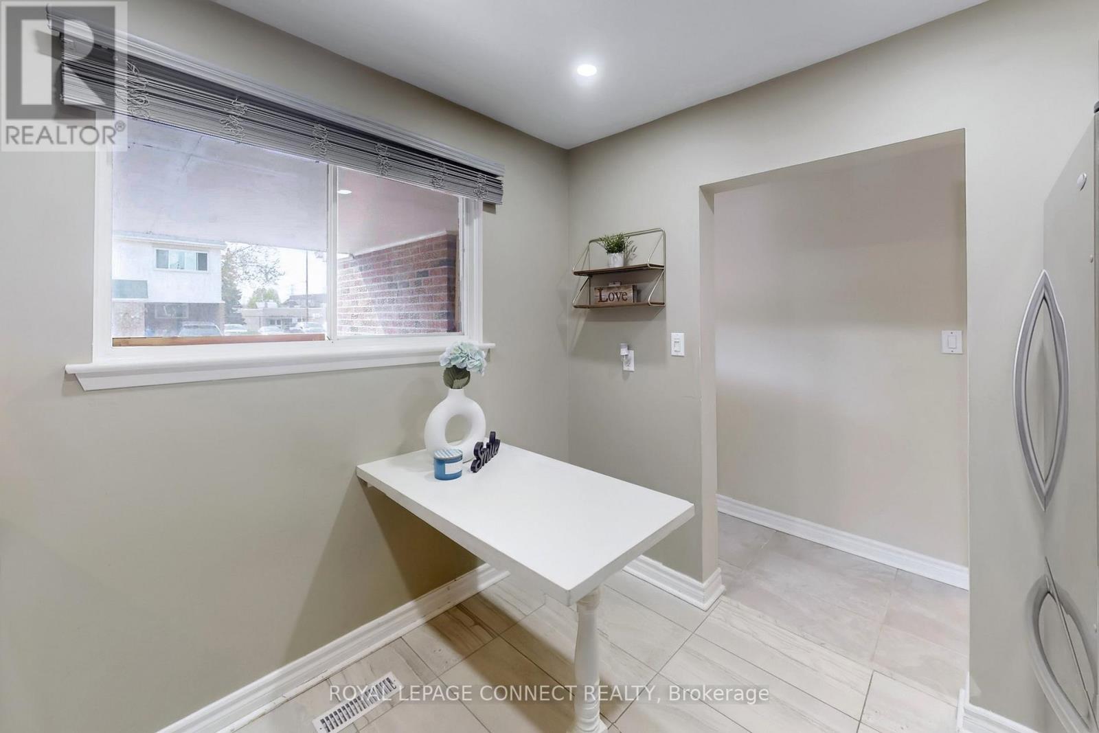 29 - 2451 Bridletowne Circle, Toronto (L'amoreaux), Ontario  M1W 2Y4 - Photo 15 - E12211037