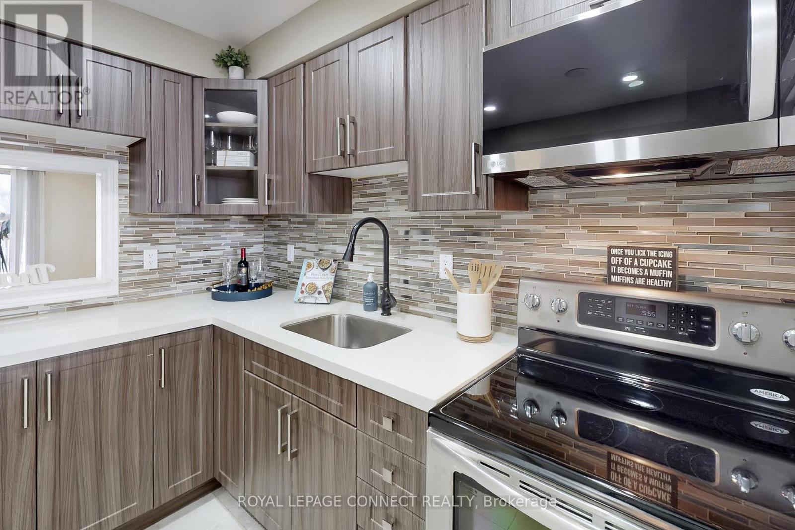 29 - 2451 Bridletowne Circle, Toronto (L'amoreaux), Ontario  M1W 2Y4 - Photo 17 - E12211037