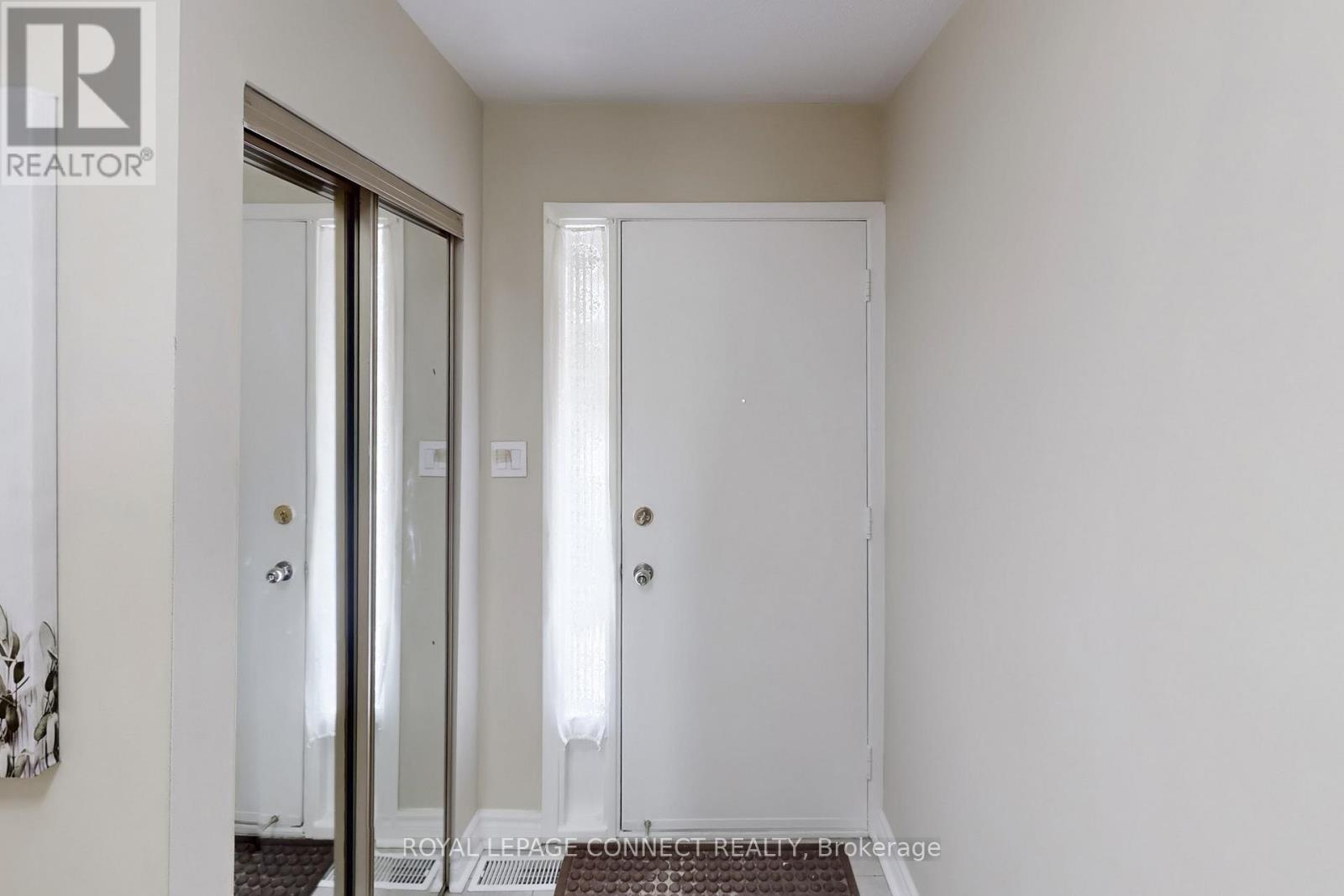 29 - 2451 Bridletowne Circle, Toronto (L'amoreaux), Ontario  M1W 2Y4 - Photo 19 - E12211037