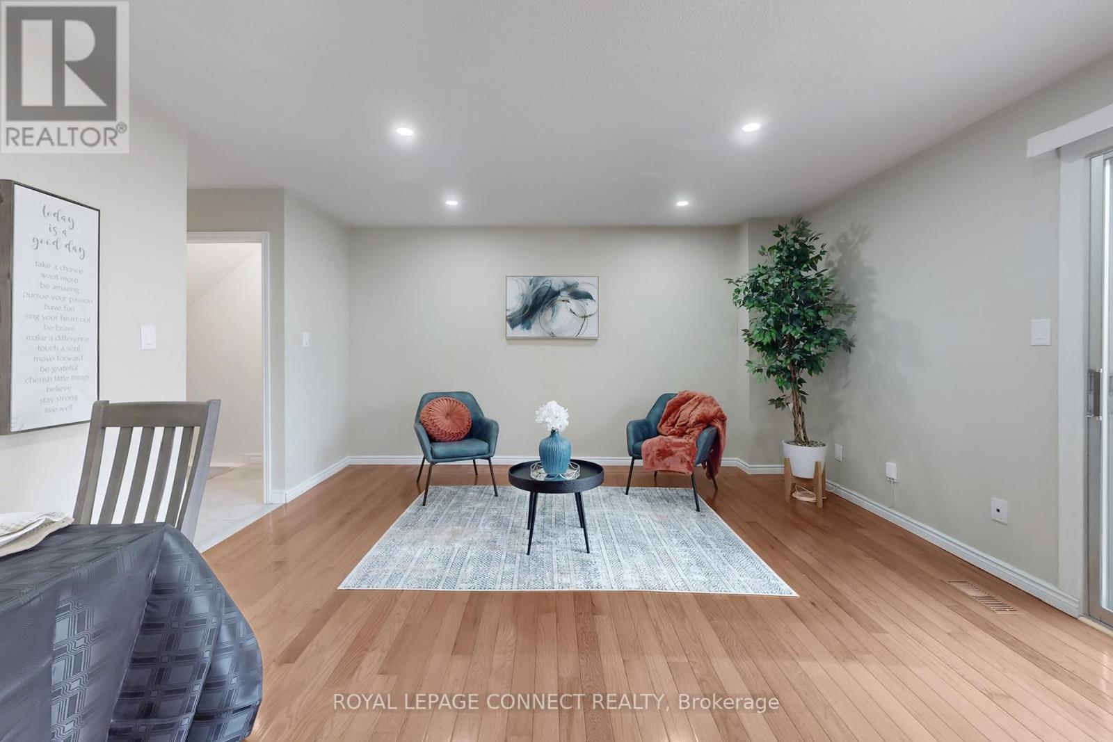 29 - 2451 Bridletowne Circle, Toronto (L'amoreaux), Ontario  M1W 2Y4 - Photo 6 - E12211037