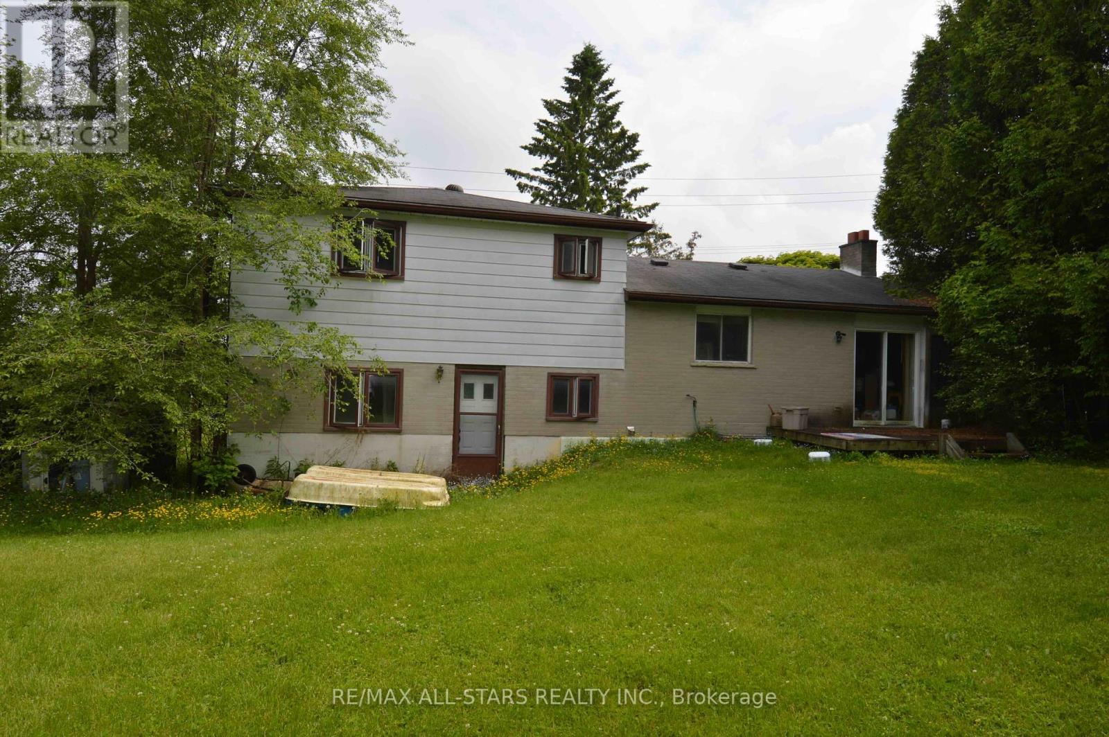 24 Young Street, Uxbridge, Ontario  L9P 1B9 - Photo 5 - N12211024