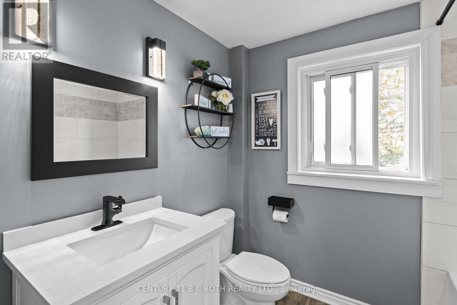 215 Cundles Road W, Barrie, Ontario  L4N 4Y2 - Photo 17 - S12211091