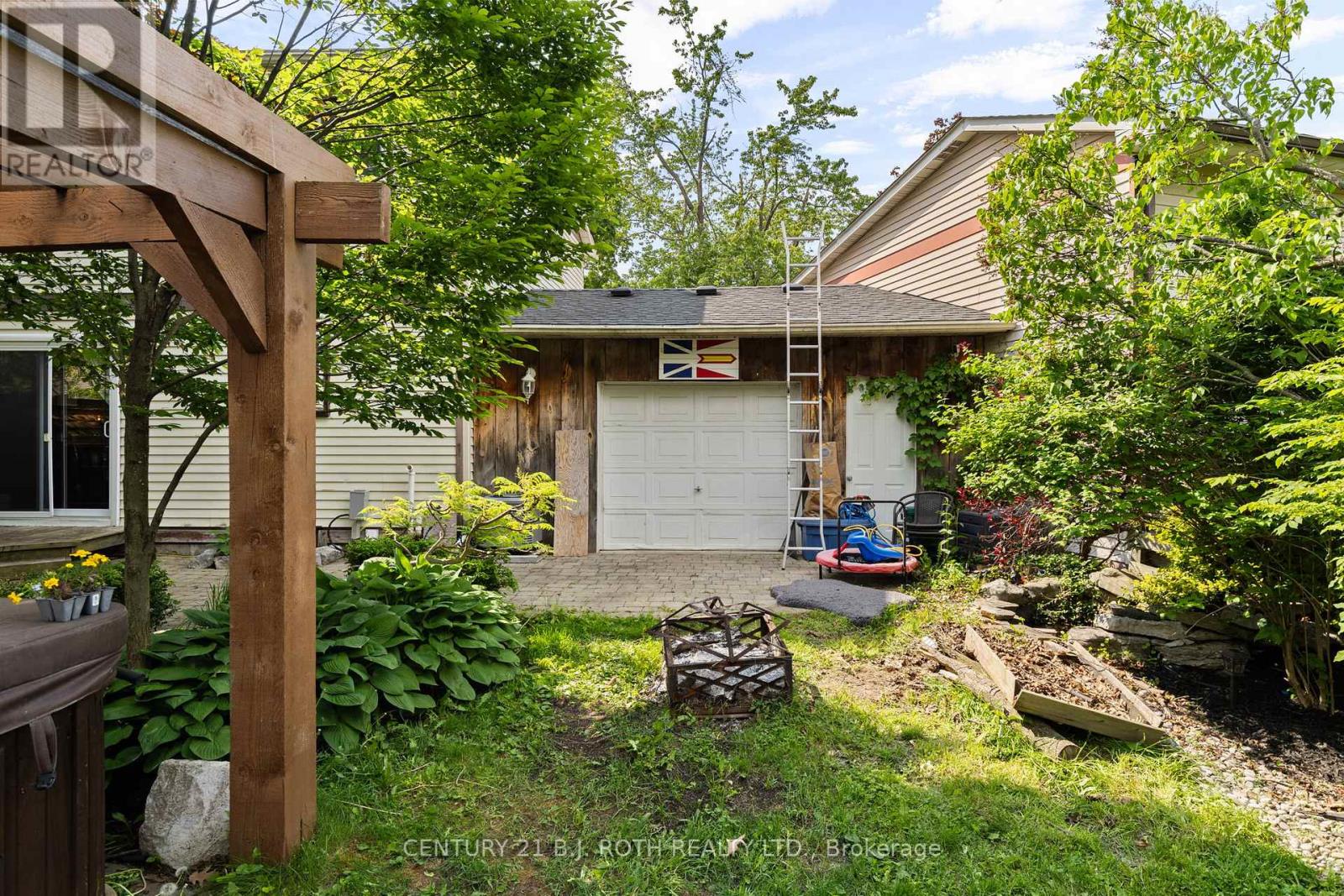 215 Cundles Road W, Barrie, Ontario  L4N 4Y2 - Photo 25 - S12211091