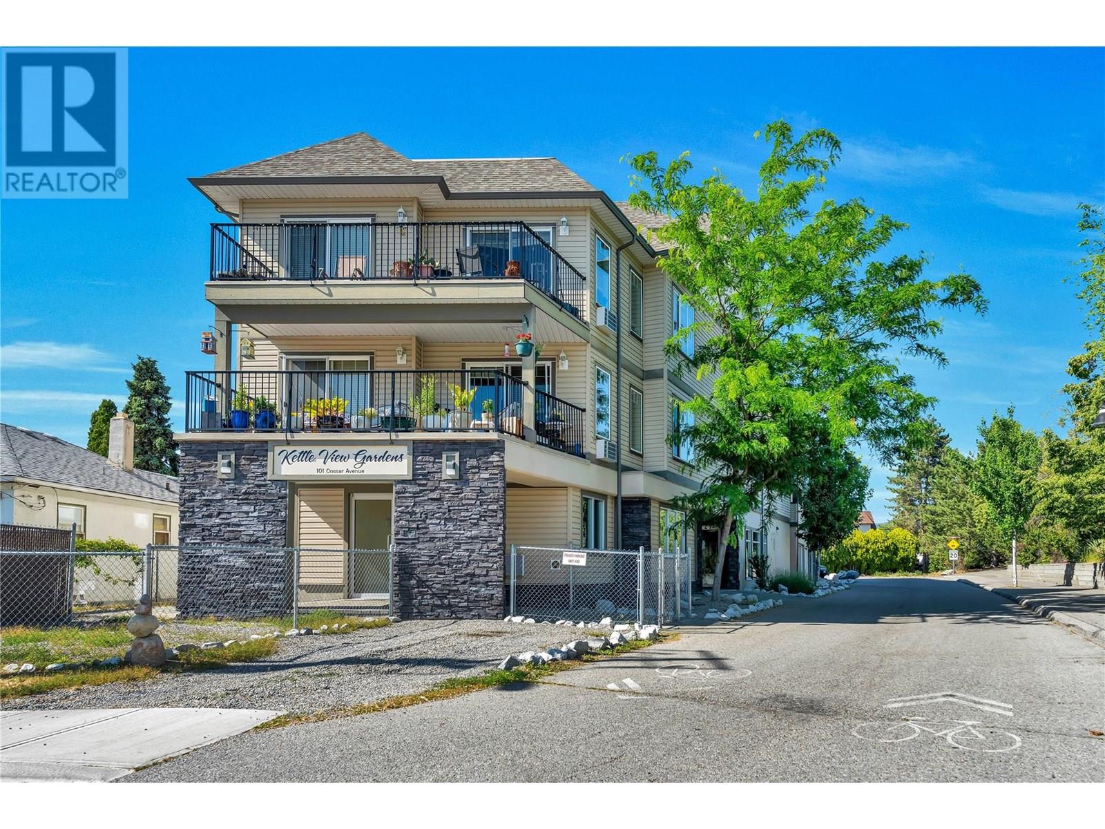 101 COSSAR Avenue Unit# 203, Penticton, British Columbia