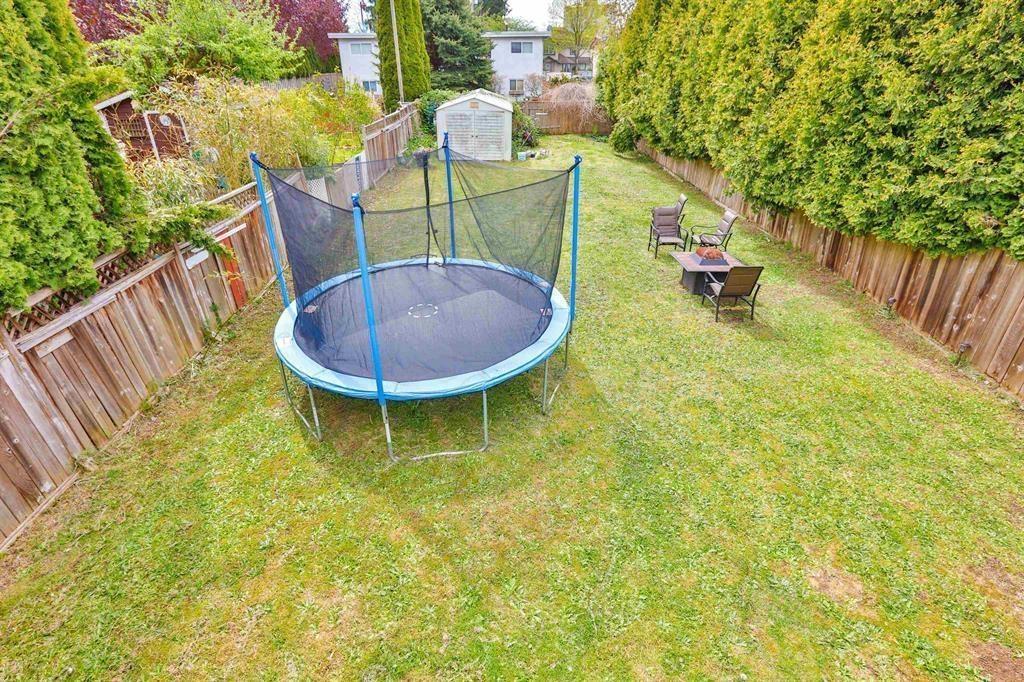 11924 & 11926 90a Avenue, Delta, British Columbia  V4C 3J3 - Photo 37 - R3012925