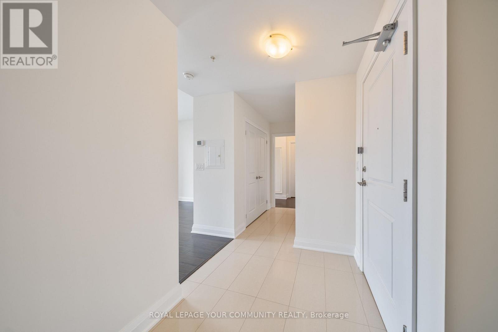 315 - 24 Woodstream Boulevard, Vaughan, Ontario  L4L 8C4 - Photo 7 - N12210640