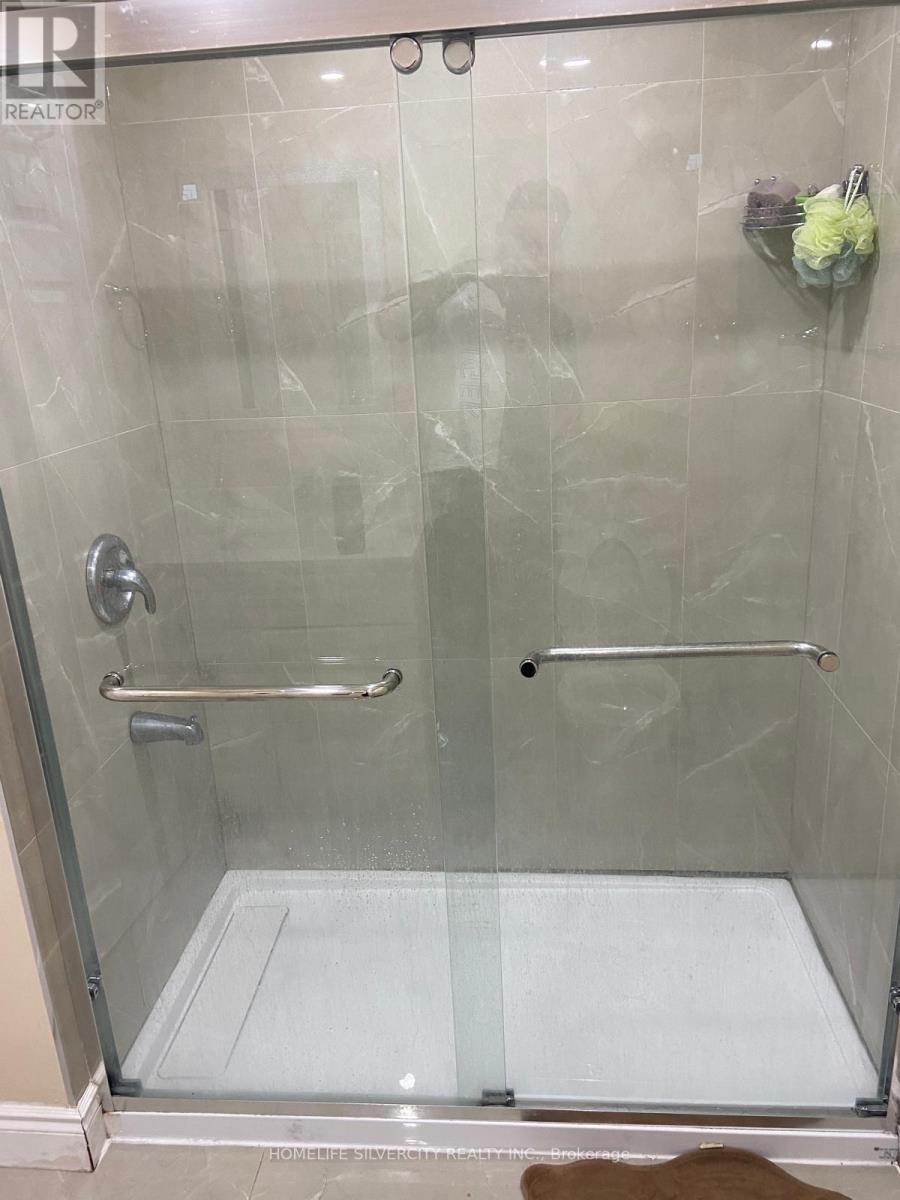 434 Woodbine Avenue, Kitchener, Ontario  N2R 0A6 - Photo 36 - X12208864