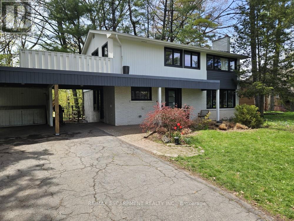 260 Linwood Crescent, Burlington, Ontario  L7L 4A1 - Photo 1 - W12210982
