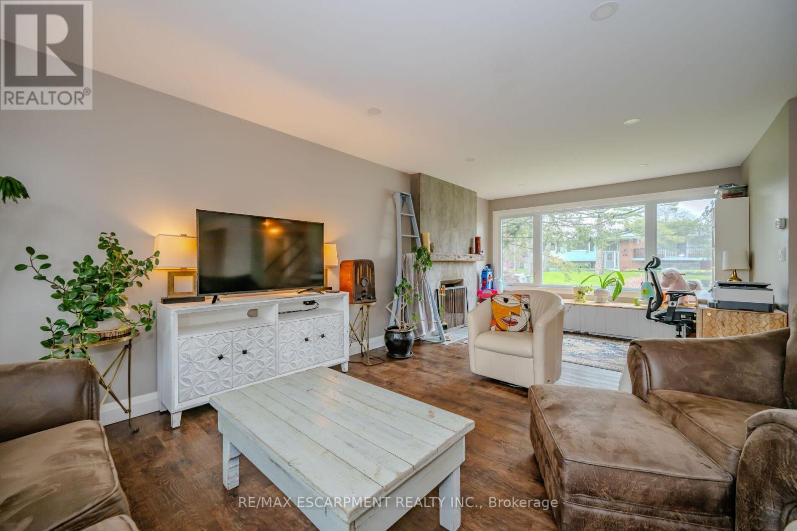 260 Linwood Crescent, Burlington, Ontario  L7L 4A1 - Photo 19 - W12210982