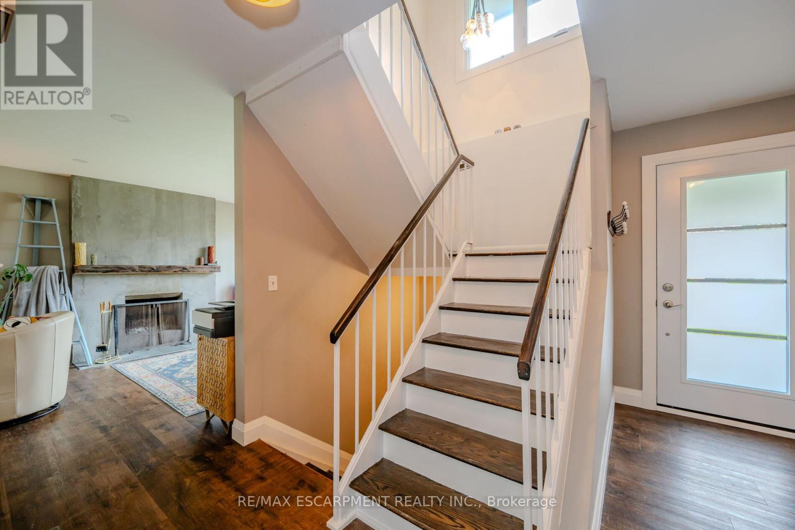 260 Linwood Crescent, Burlington, Ontario  L7L 4A1 - Photo 29 - W12210982