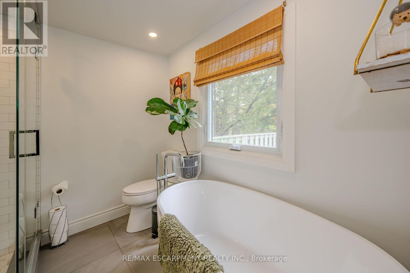 260 Linwood Crescent, Burlington, Ontario  L7L 4A1 - Photo 35 - W12210982