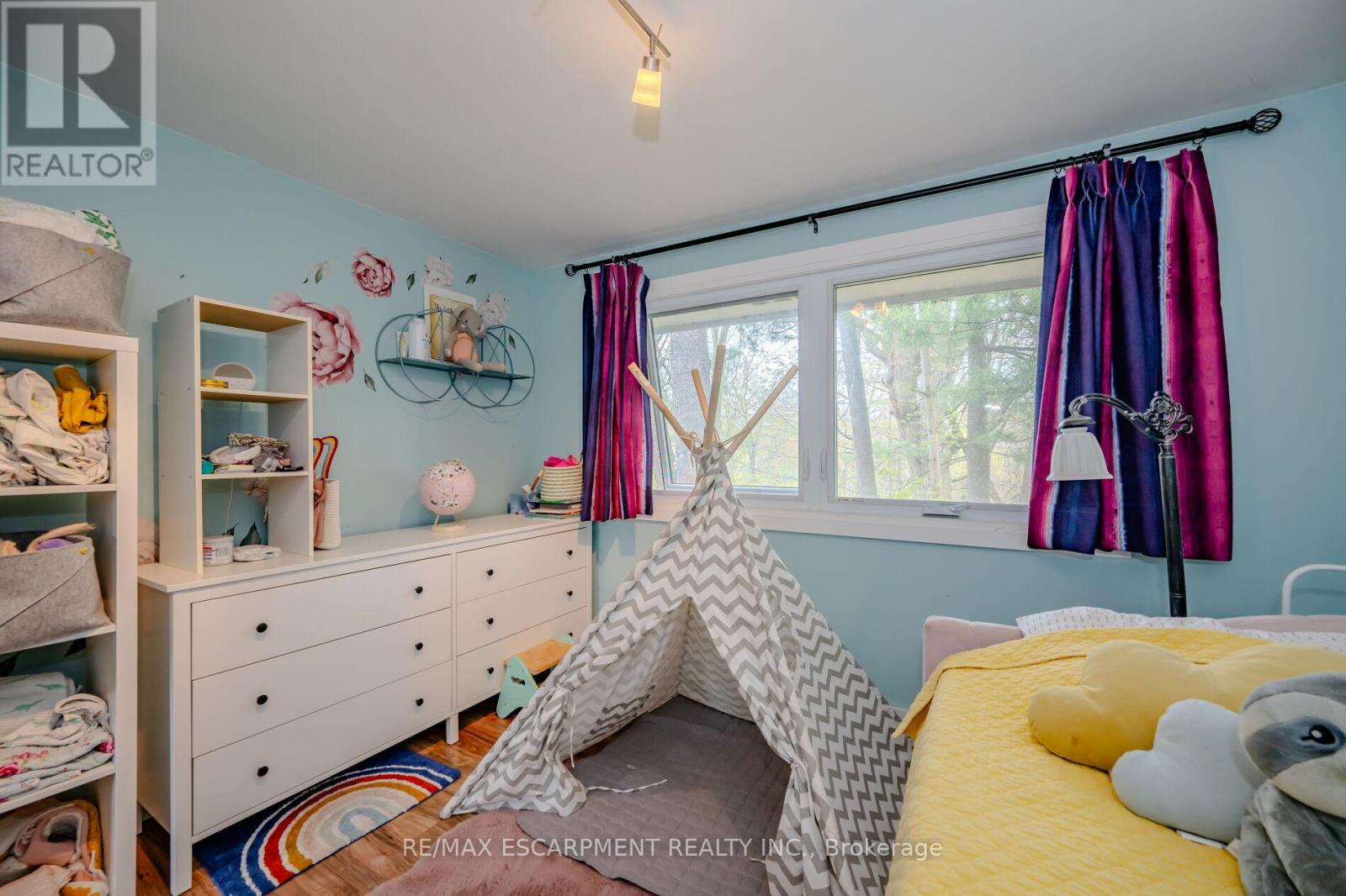 260 Linwood Crescent, Burlington, Ontario  L7L 4A1 - Photo 39 - W12210982