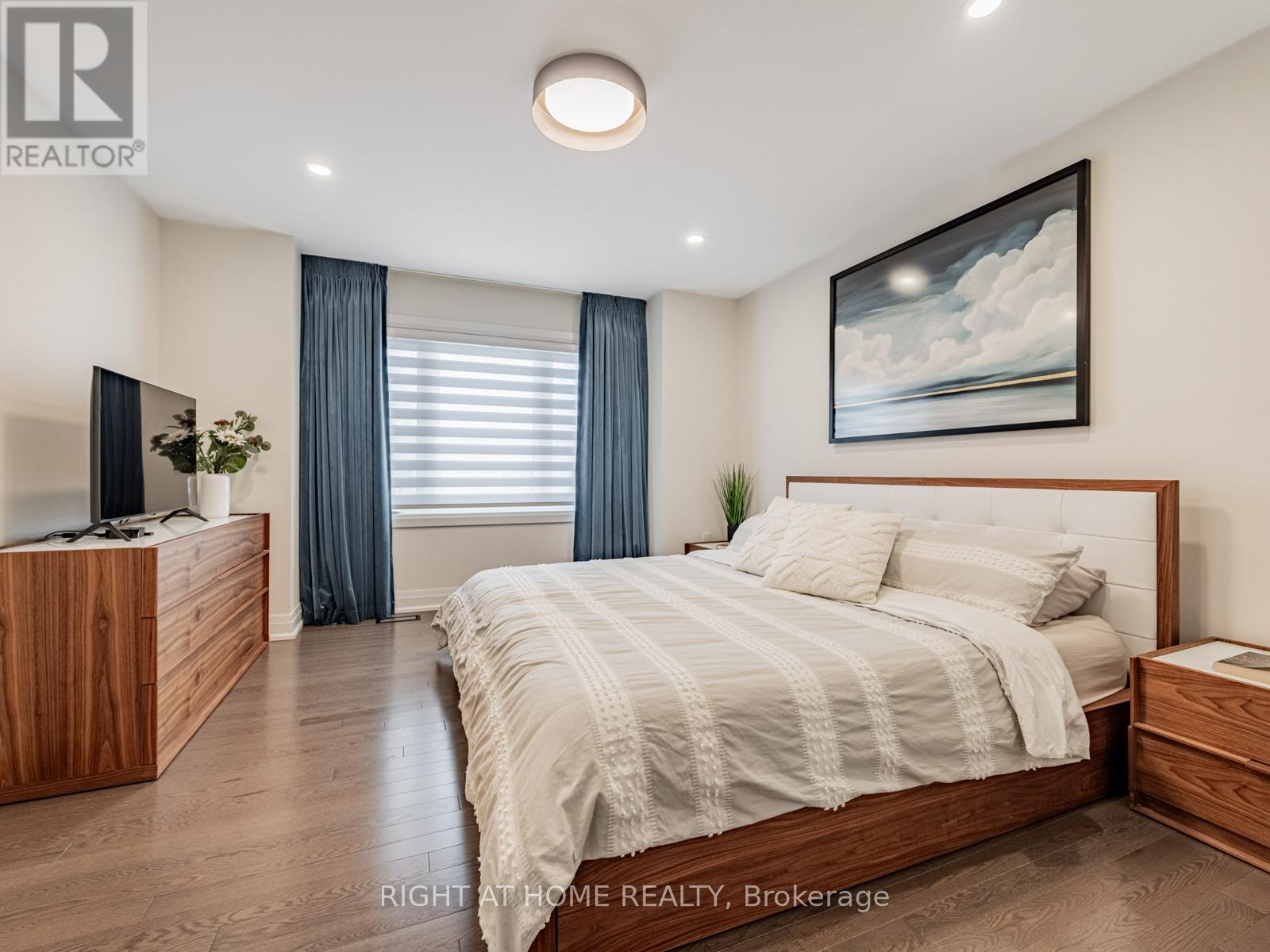 1800 Mitoff Place, Mississauga (Rathwood), Ontario  L4W 0E8 - Photo 17 - W12210983