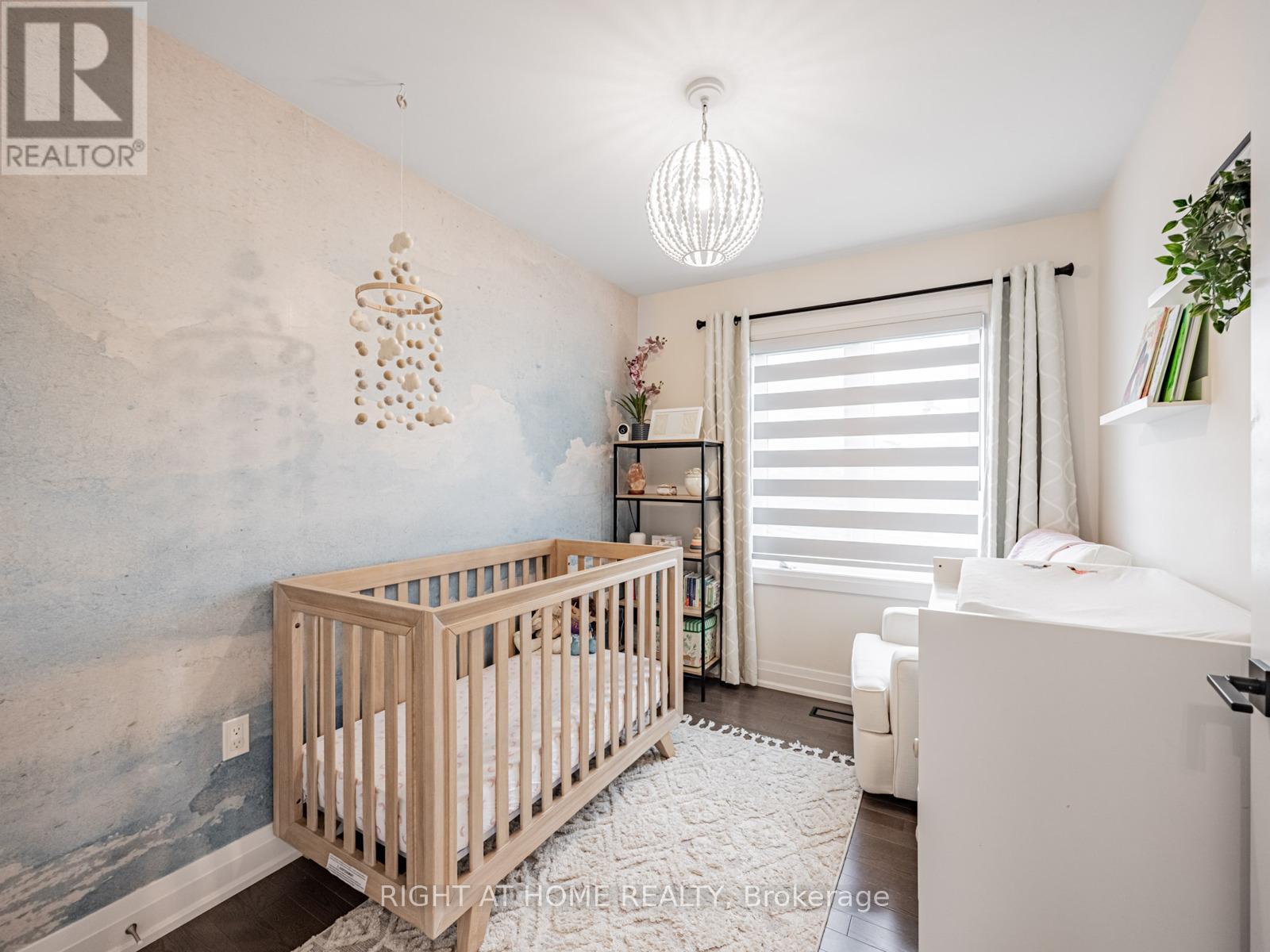 1800 Mitoff Place, Mississauga (Rathwood), Ontario  L4W 0E8 - Photo 21 - W12210983
