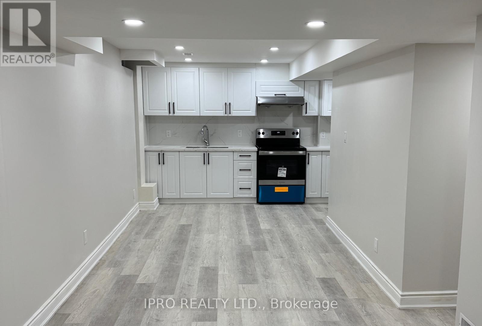 Basement - 3964 Beacham Street, Mississauga, Ontario  L5N 6S9 - Photo 1 - W12210984
