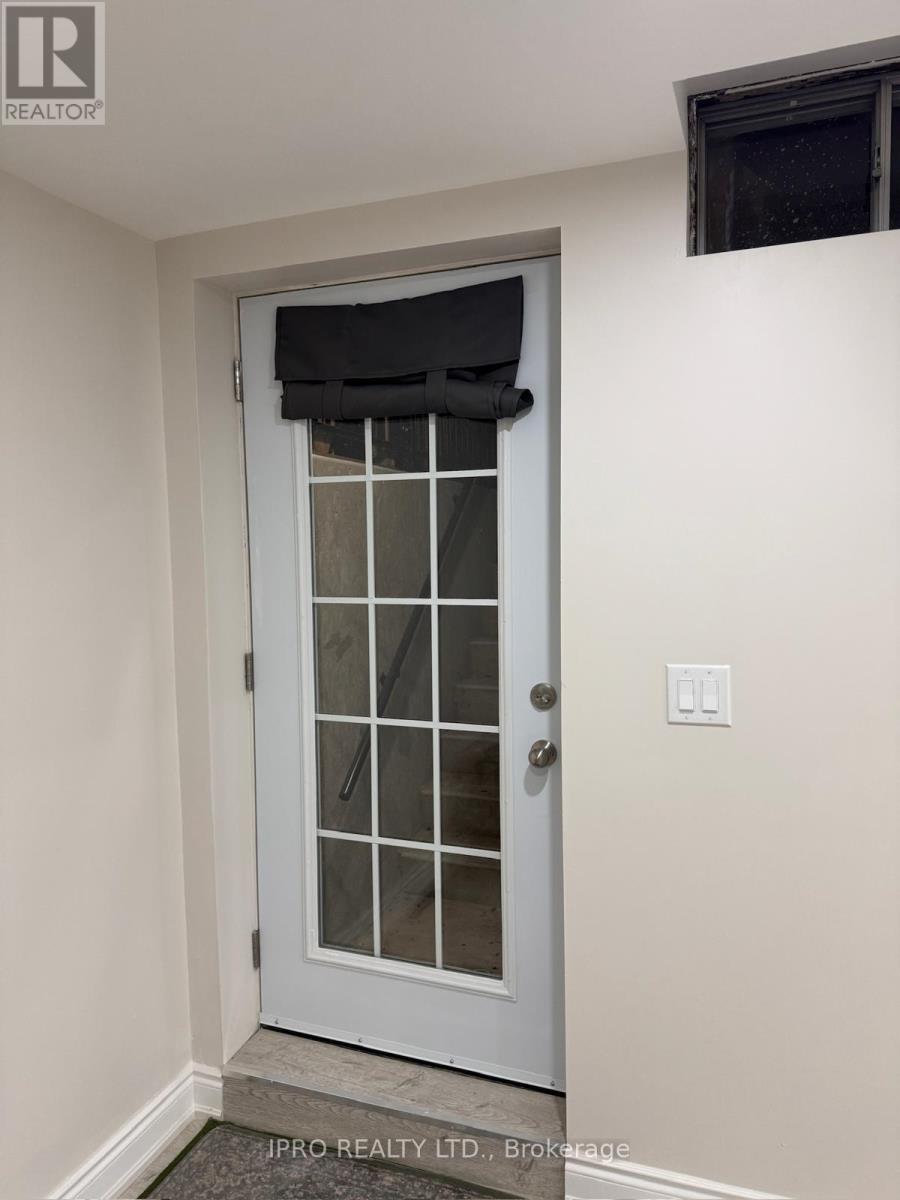Basement - 3964 Beacham Street, Mississauga, Ontario  L5N 6S9 - Photo 12 - W12210984
