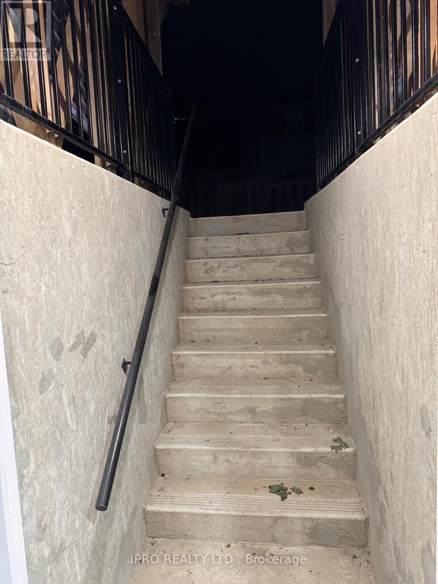 Basement - 3964 Beacham Street, Mississauga, Ontario  L5N 6S9 - Photo 19 - W12210984