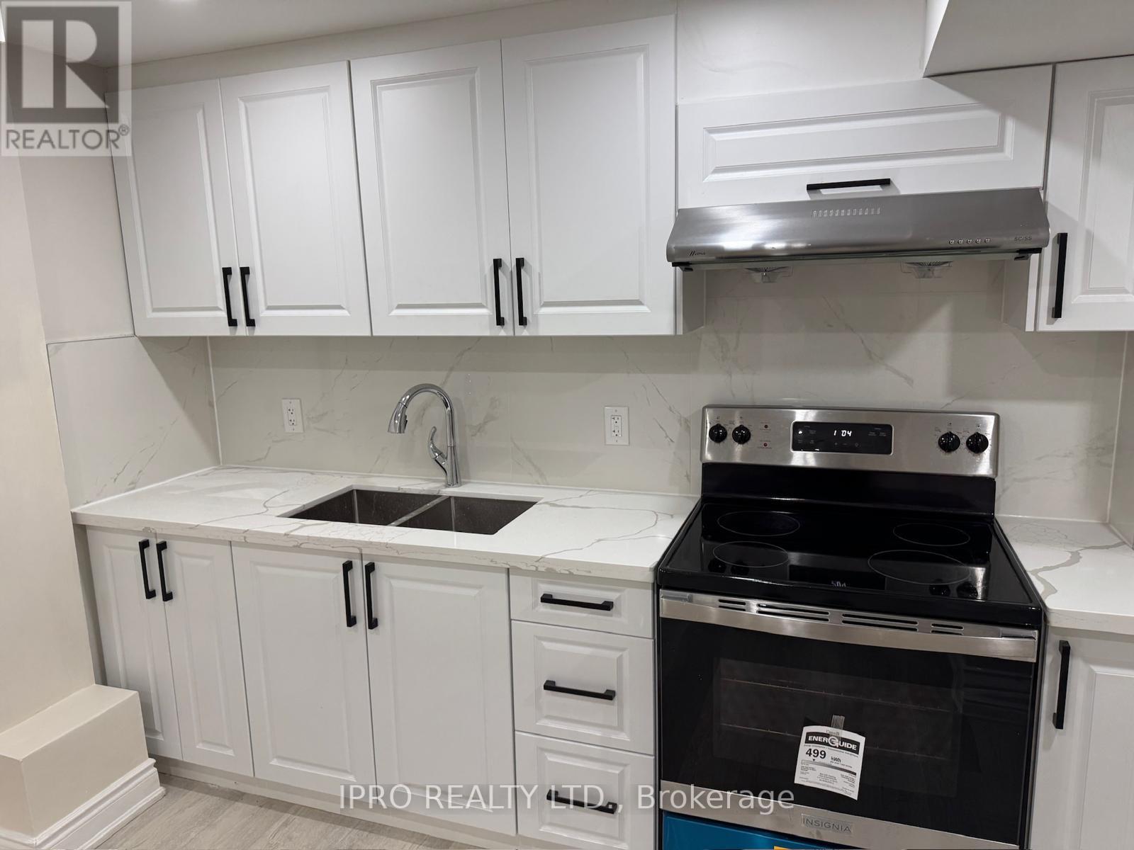 Basement - 3964 Beacham Street, Mississauga, Ontario  L5N 6S9 - Photo 2 - W12210984