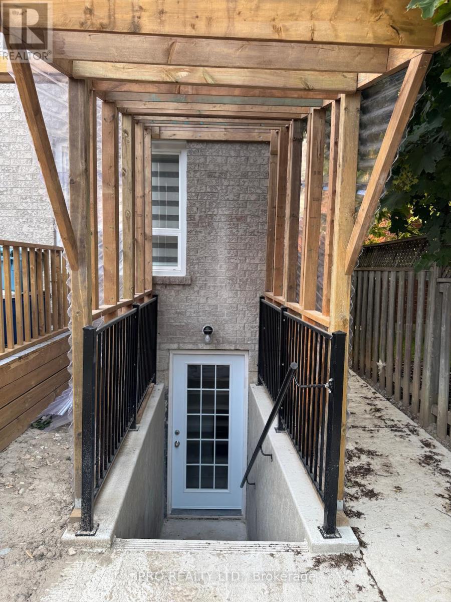 Basement - 3964 Beacham Street, Mississauga, Ontario  L5N 6S9 - Photo 20 - W12210984