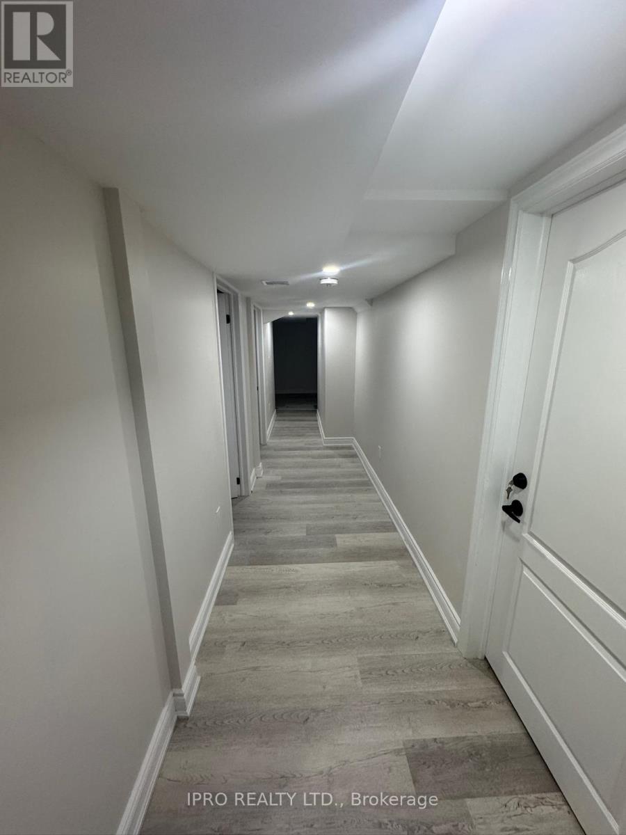 Basement - 3964 Beacham Street, Mississauga, Ontario  L5N 6S9 - Photo 9 - W12210984