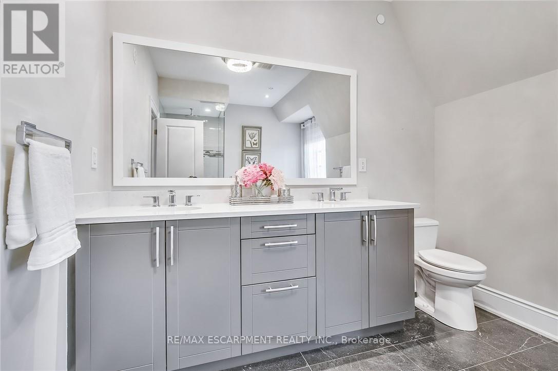 41 Twenty Ninth Street, Toronto, Ontario  M8V 3E2 - Photo 26 - W12210996