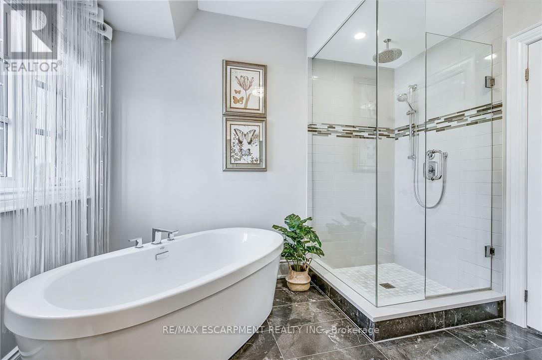 41 Twenty Ninth Street, Toronto, Ontario  M8V 3E2 - Photo 27 - W12210996