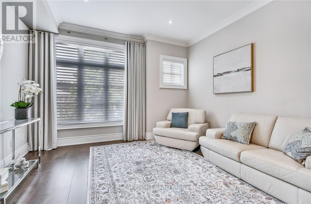 41 Twenty Ninth Street, Toronto, Ontario  M8V 3E2 - Photo 8 - W12210996