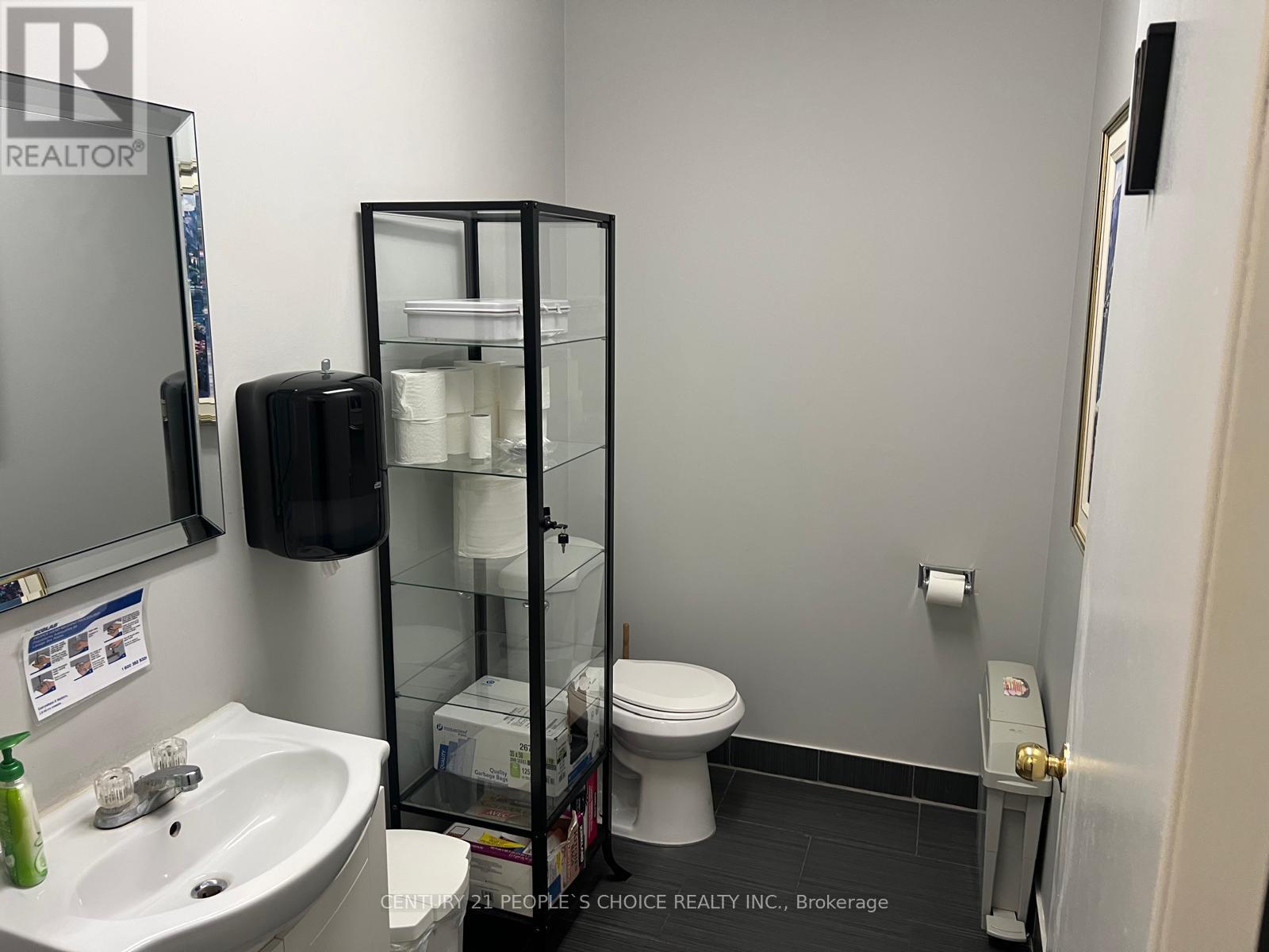 208 - 420 Main Street E, Milton, Ontario  L9T 5G3 - Photo 10 - W12211006