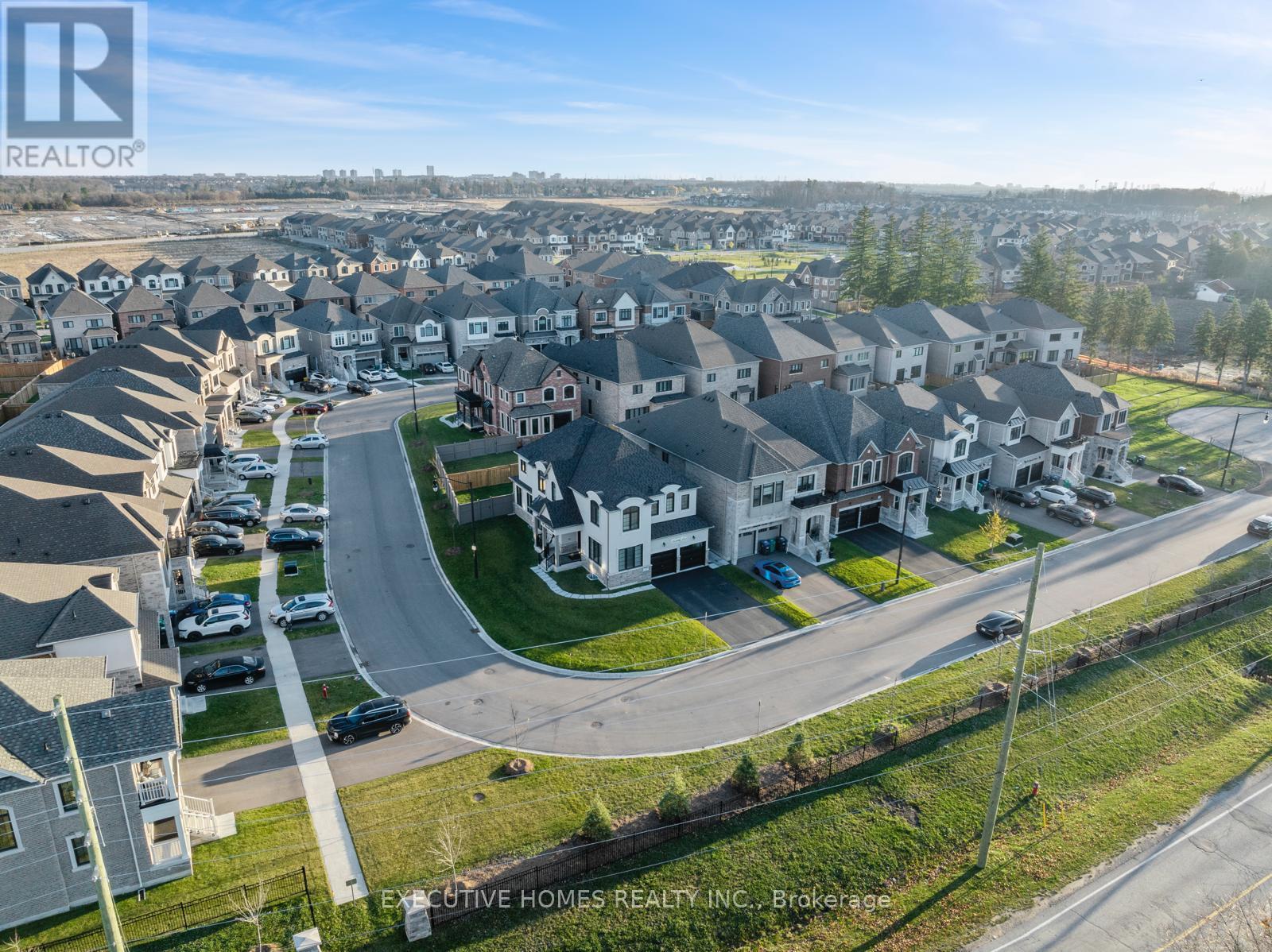 25 Ixworth Circle, Brampton (Bram West), Ontario  L6Y 6J8 - Photo 49 - W12211030