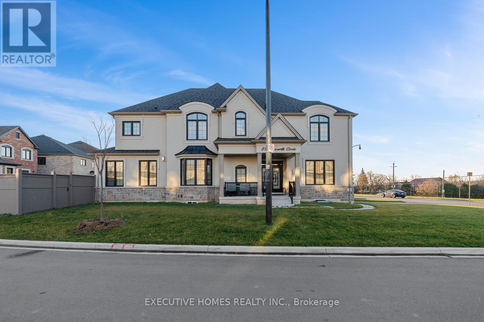 25 Ixworth Circle, Brampton (Bram West), Ontario  L6Y 6J8 - Photo 7 - W12211030