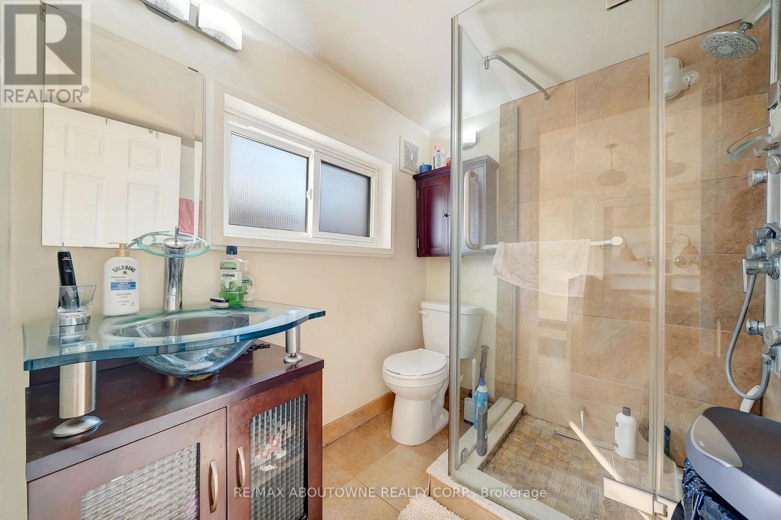 47 Stewart Street, Oakville (Co Central), Ontario  L6K 1X6 - Photo 14 - W12211033