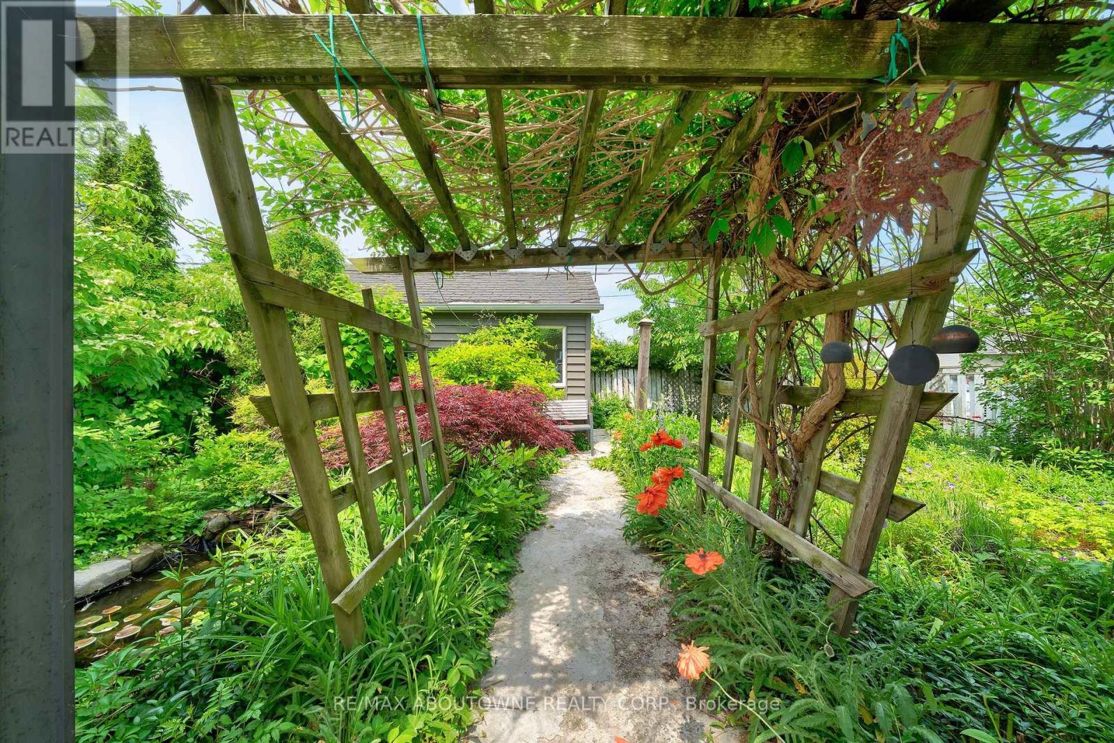 47 Stewart Street, Oakville (Co Central), Ontario  L6K 1X6 - Photo 26 - W12211033
