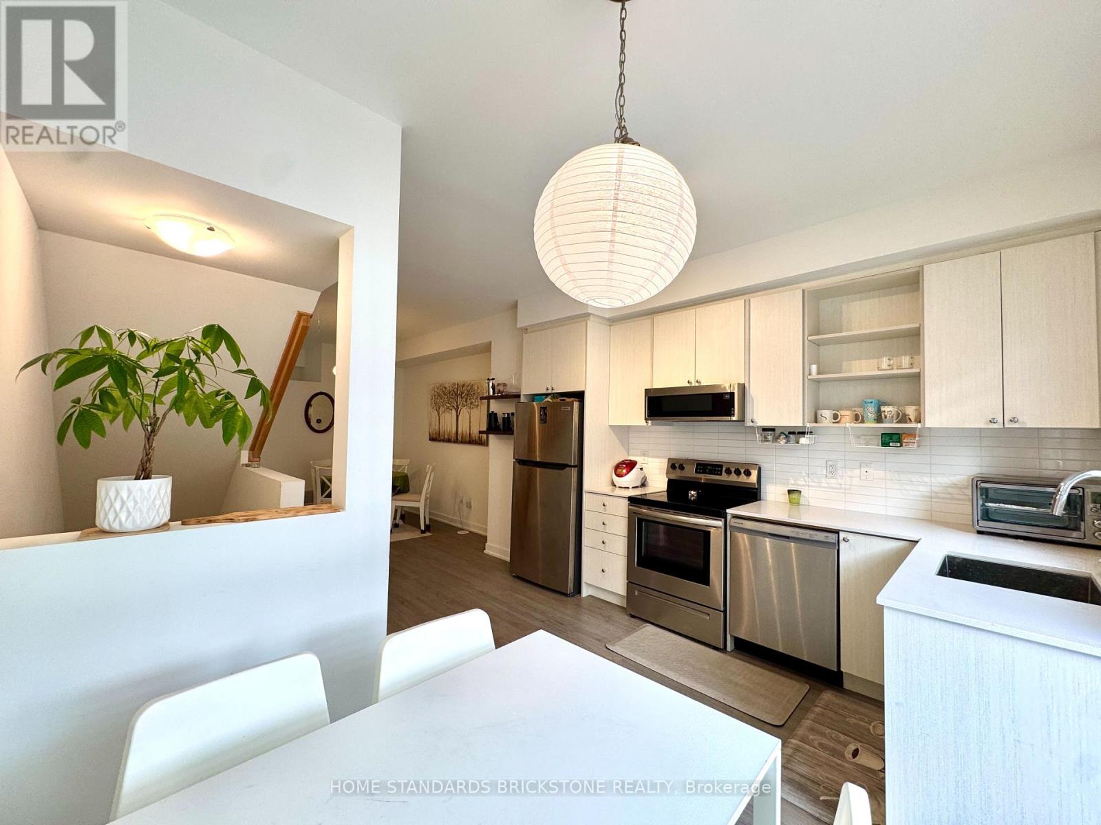 4 - 100 Stanley Green Boulevard, Toronto, Ontario  M3K 0C8 - Photo 6 - W12211035